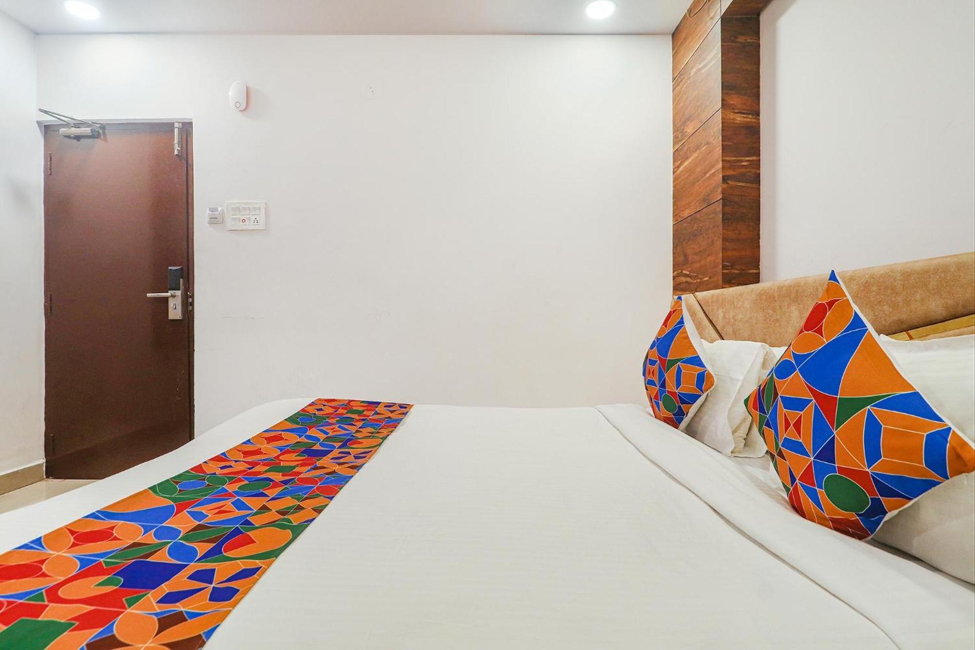 Fabhotel Dt - Lb Nagar 3*