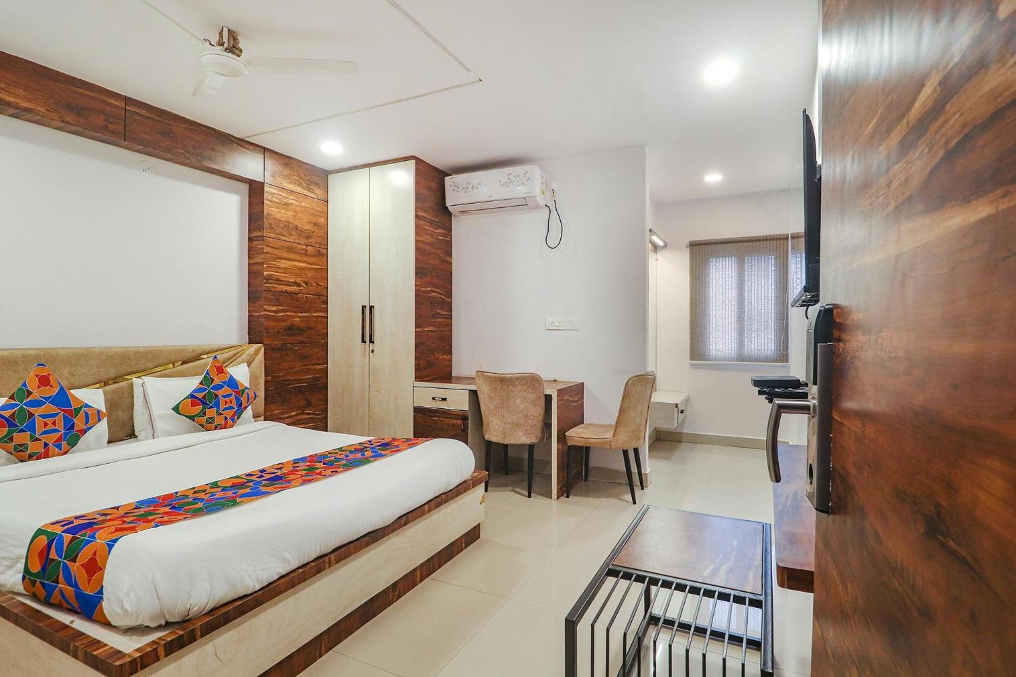 Fabhotel Dt - Lb Nagar