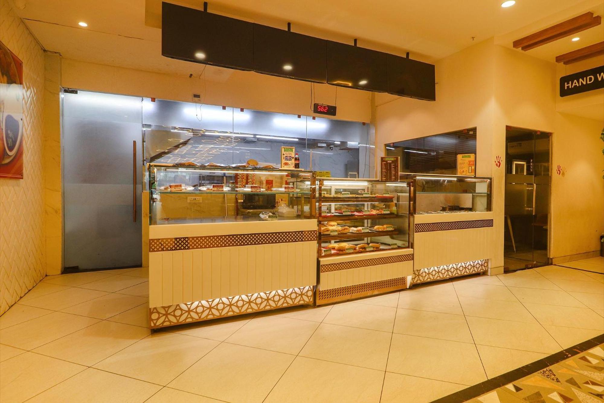 Fabhotel Dt - Lb Nagar Hotel