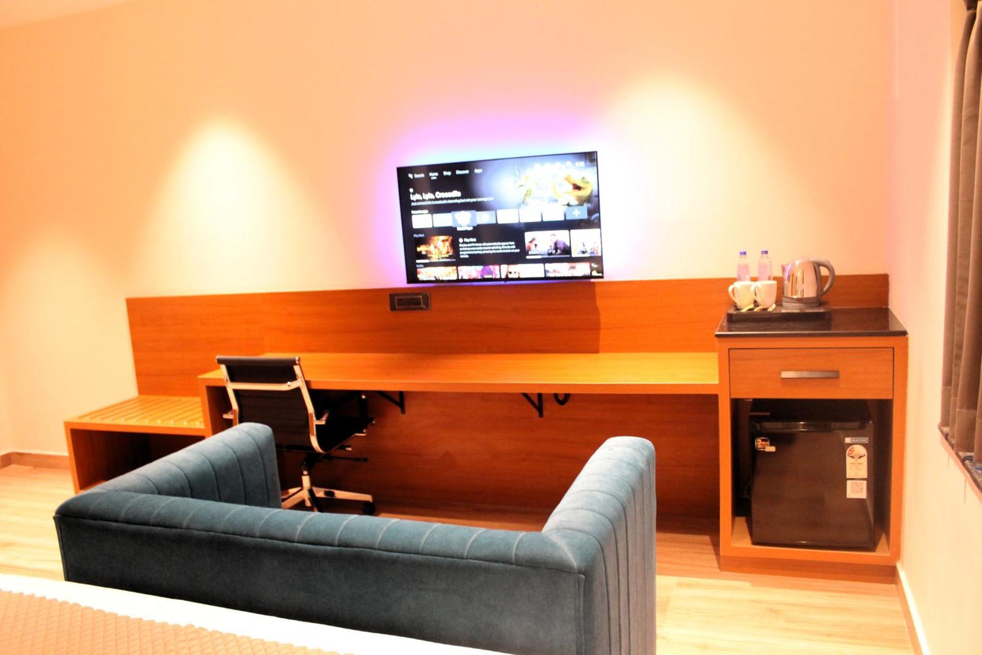 The Vantage Inn, Near Us Consulate Gachibowli Hotel