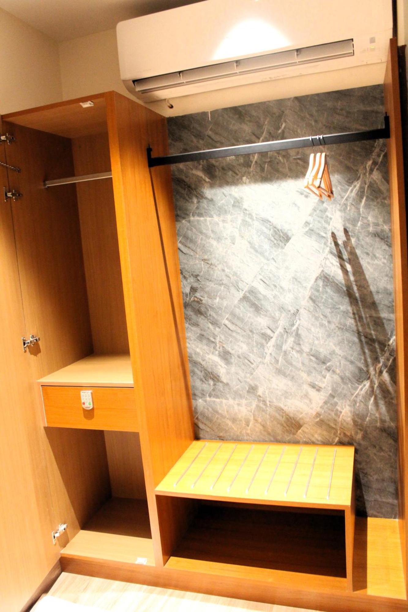 Hotel The Vantage Inn, Near Us Consulate Gachibowli