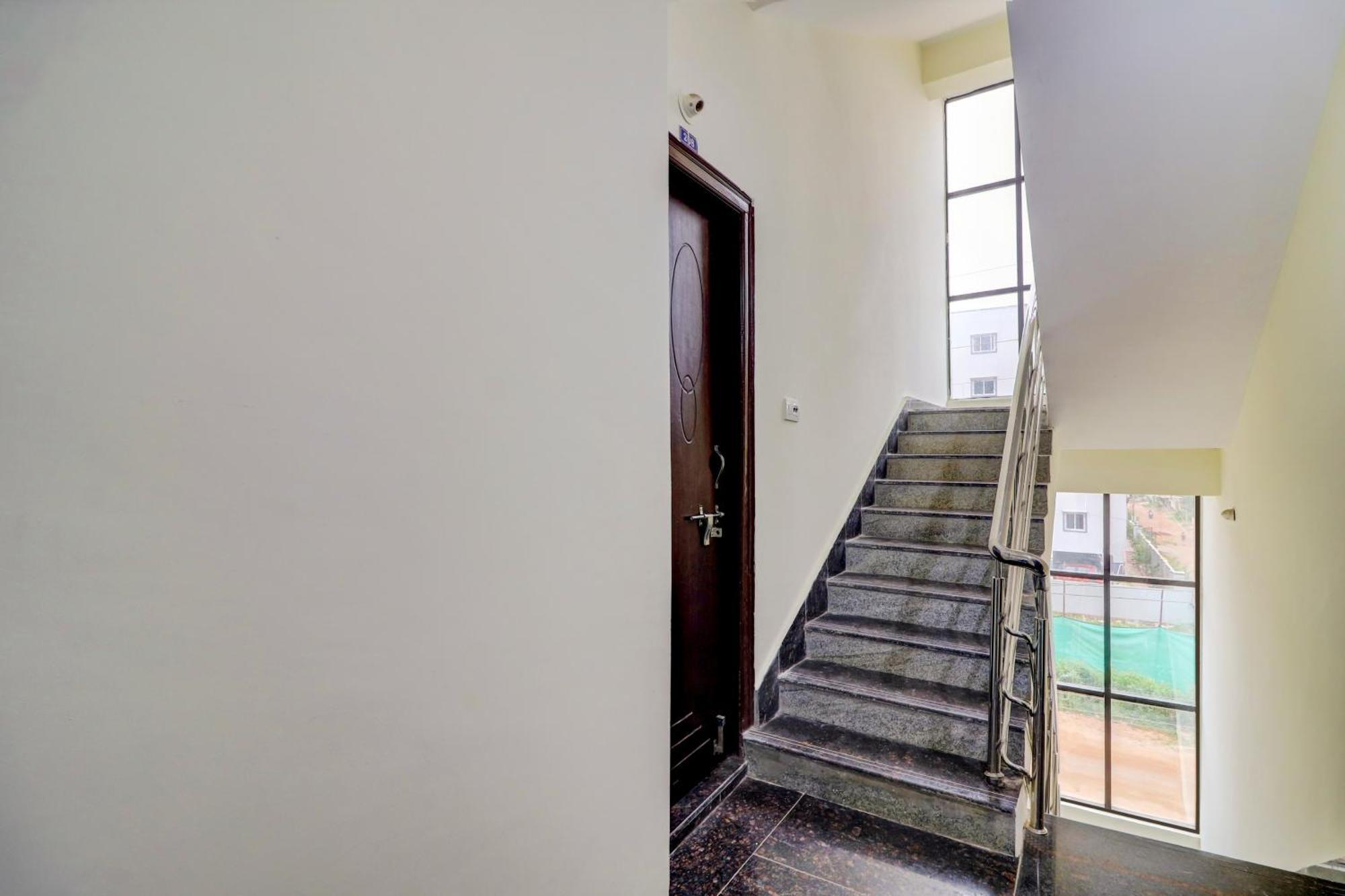 Capital O S V Residency Nalagandla 3* Hyderabad