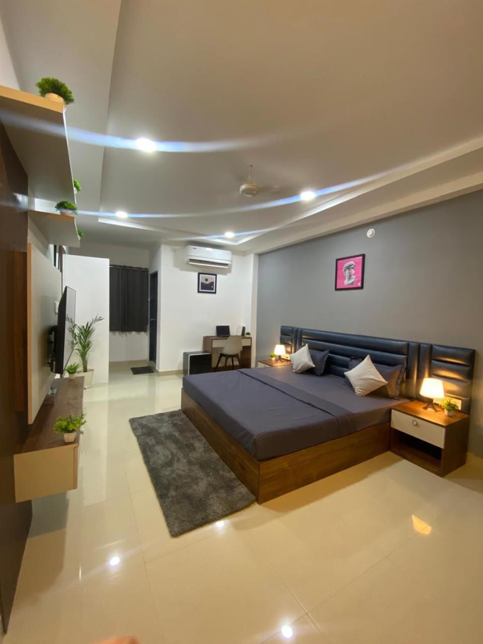Hotel Housr 78 Madhapur Hyderabad