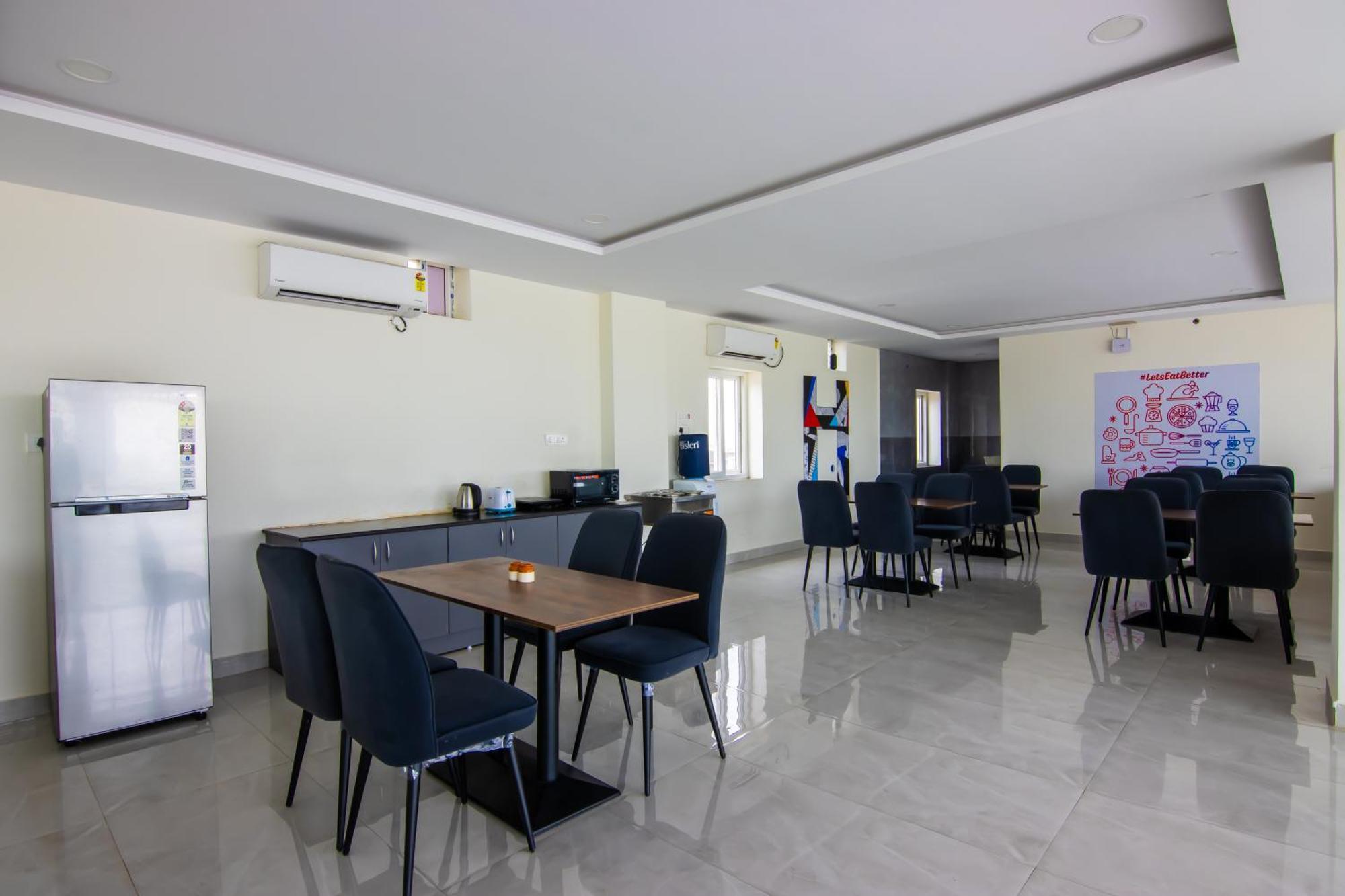 Hotel Housr 38 Kondapur Hyderabad