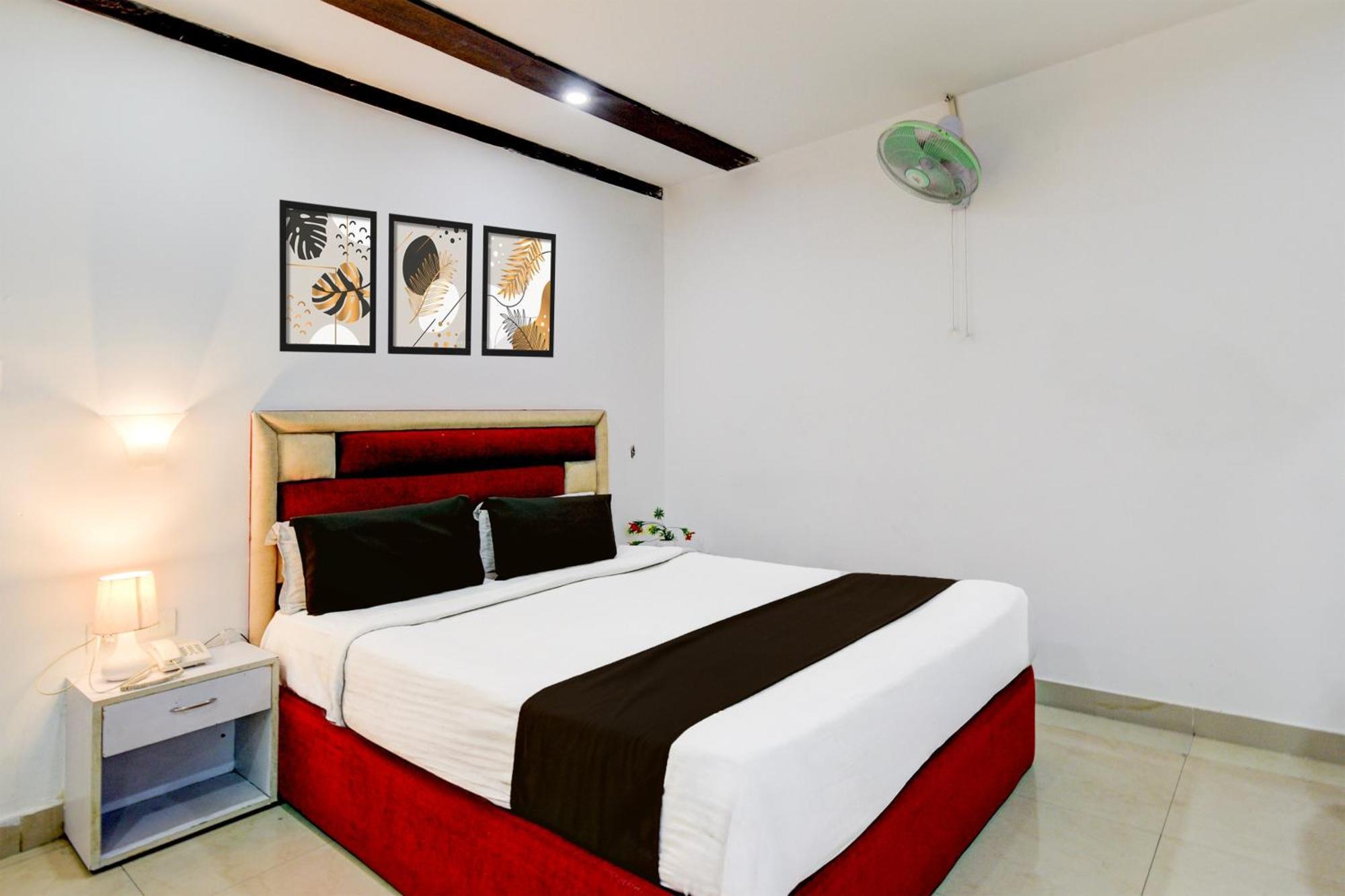 Hotel Townhouse Oak Rai Durg 4*