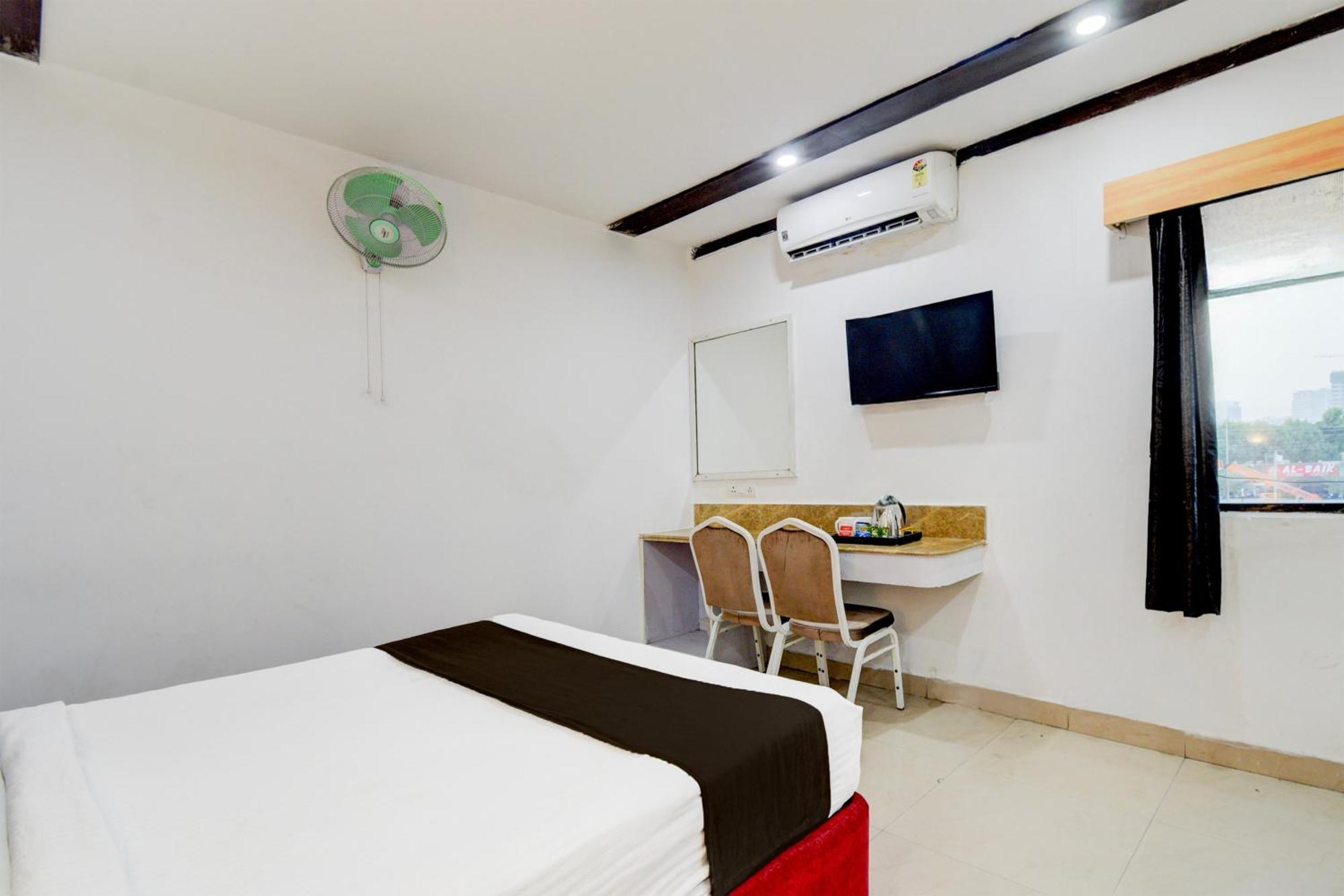 Townhouse Oak Rai Durg Hotel Hyderabad