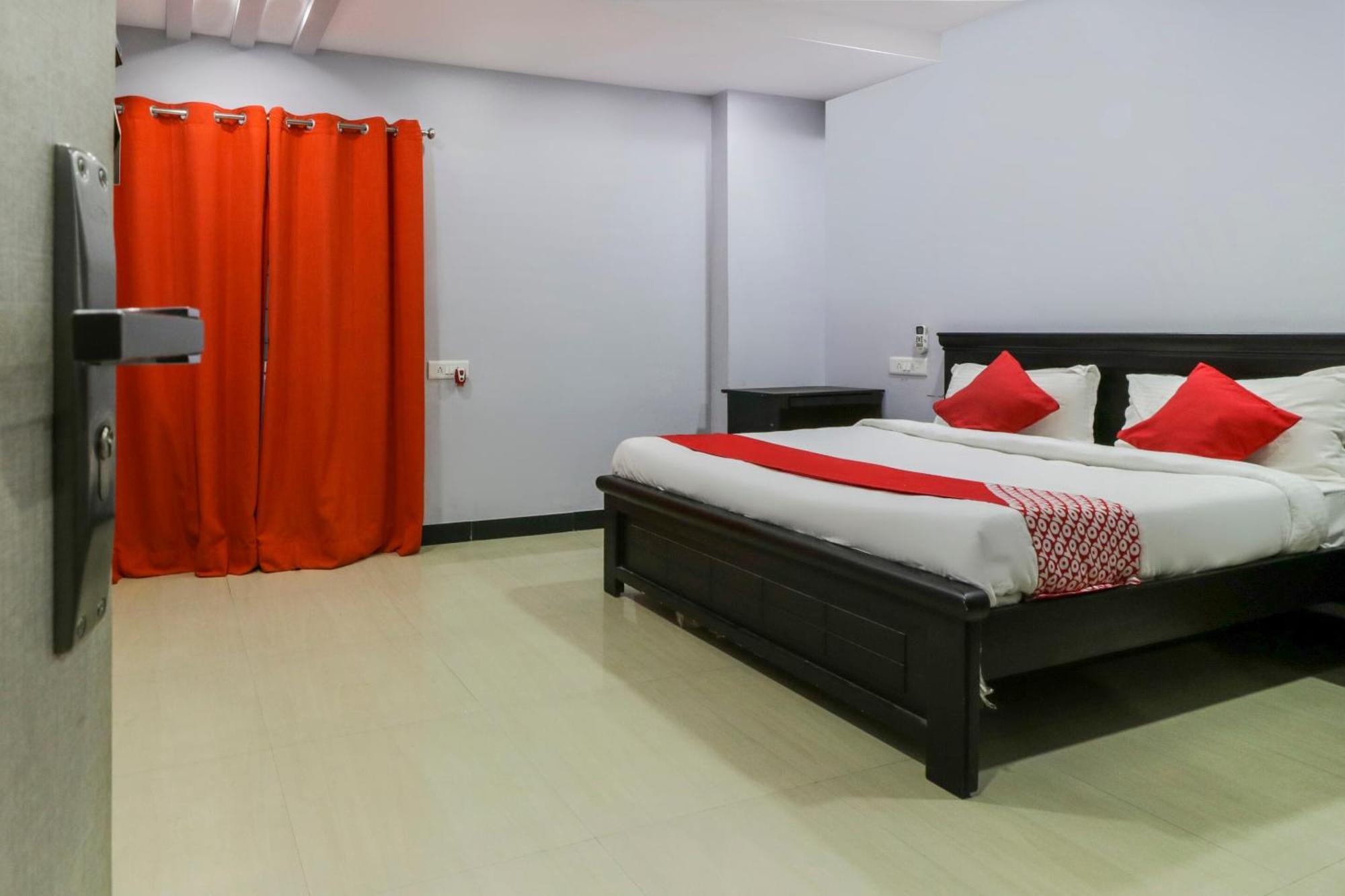 Hotel O Jubilee Homes