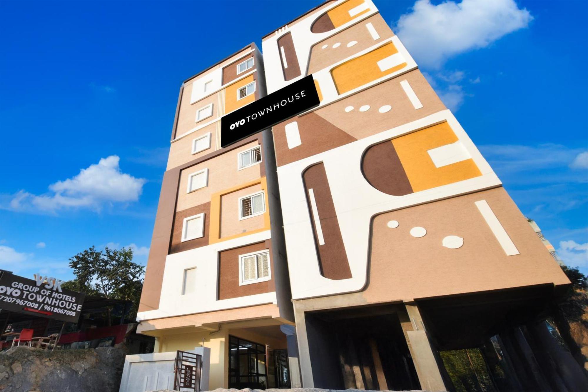 Townhouse Vsk Group Of 3*