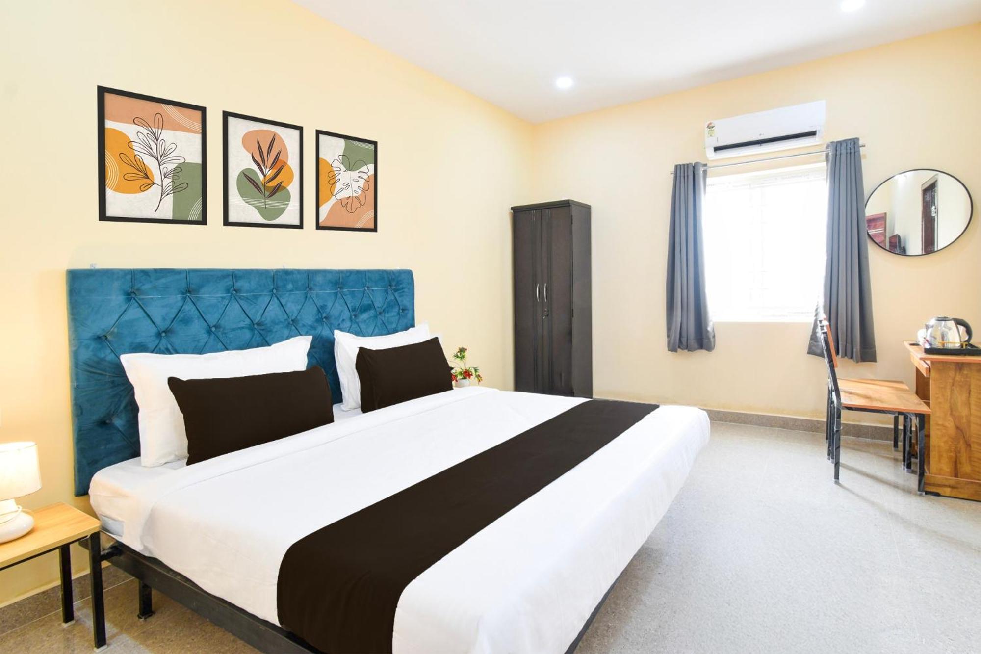 Hotel Townhouse Vsk Group Of 3*
