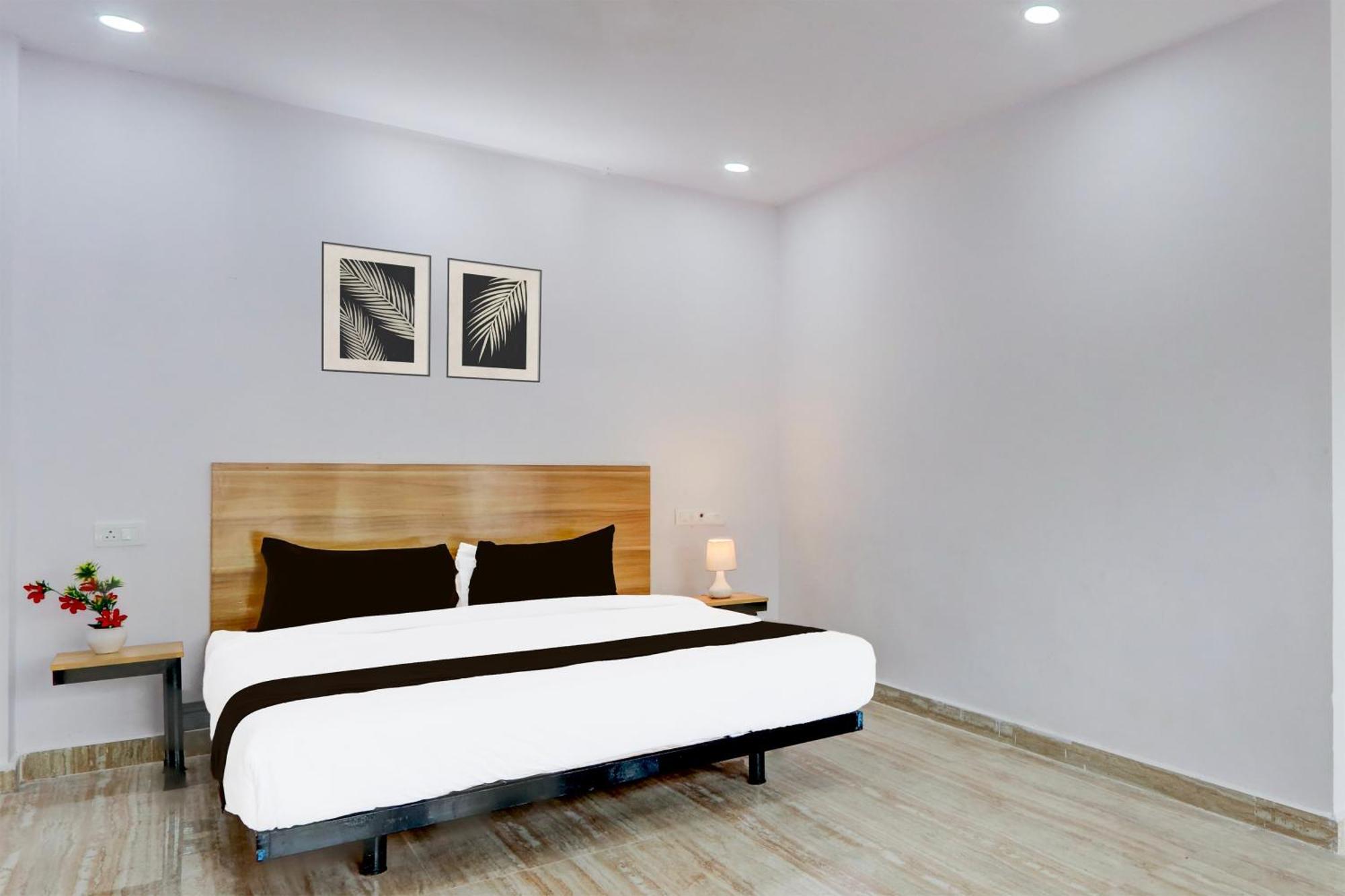 O Living Tree In Hotel Hyderabad