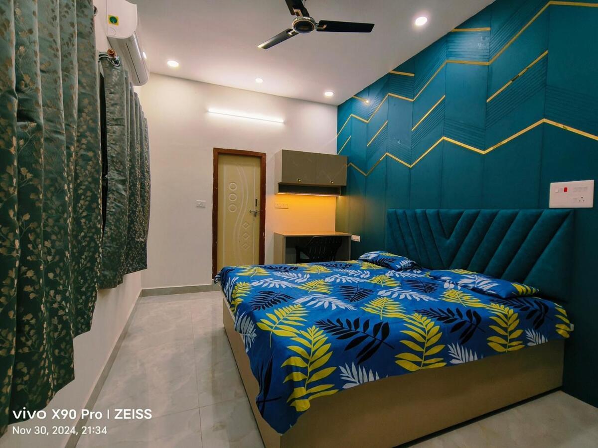 Villa Luxurious Independent 3bhk