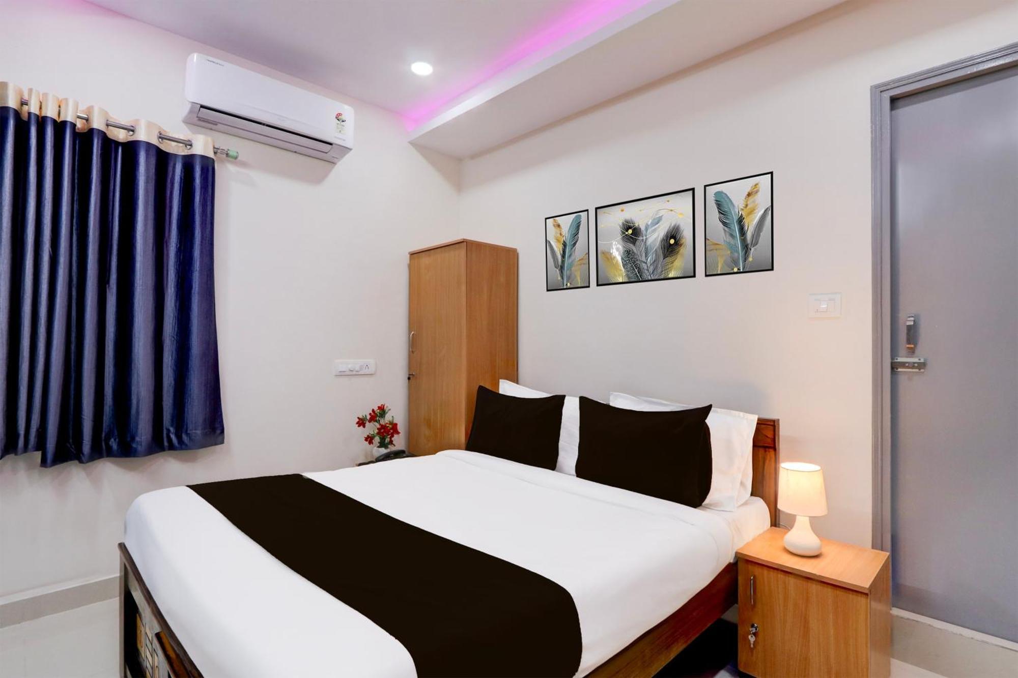 Super Townhouse Nanak Ram Guda Near Waverock Sez Hotel Hyderabad