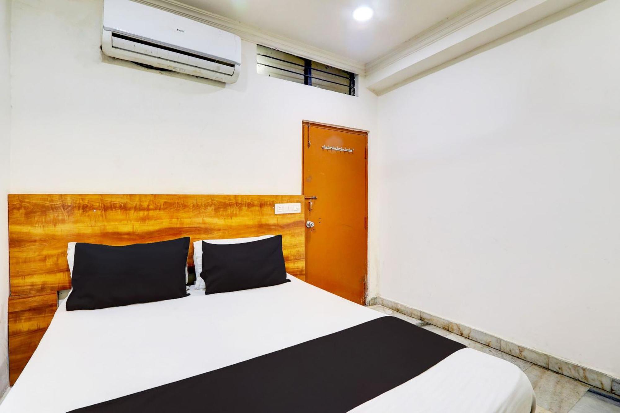 Hotel O New Hitech 4*