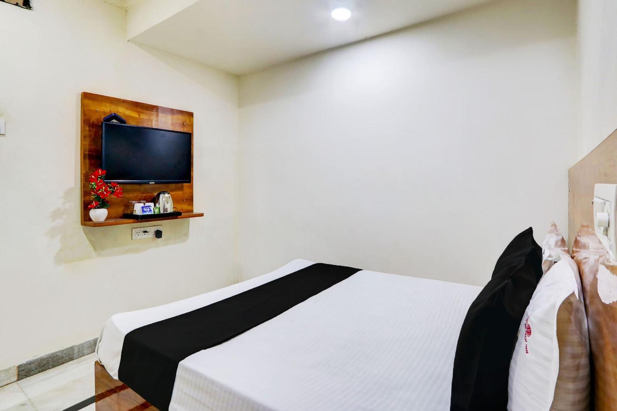 Hotel O New Hitech