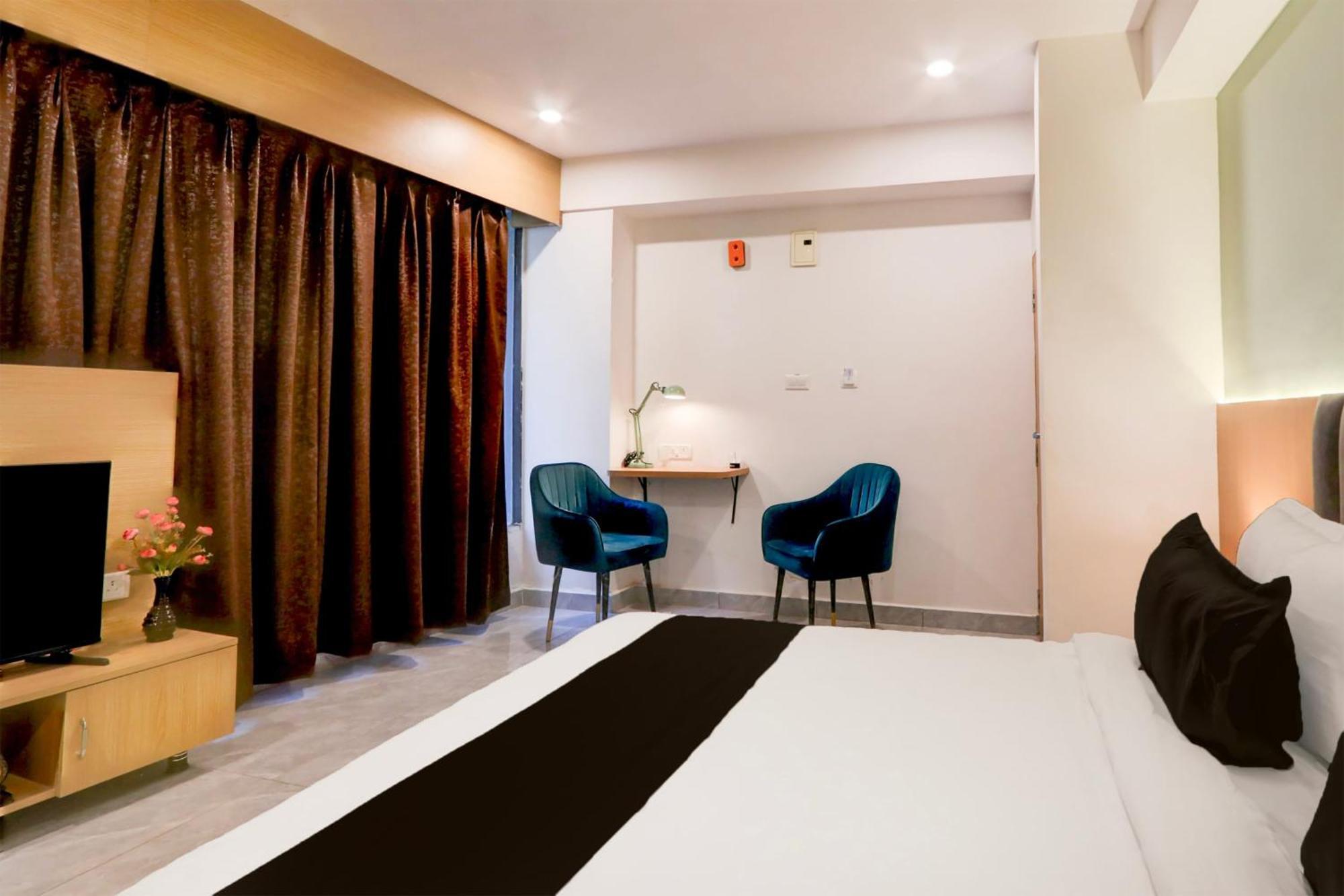 Hotel Townhouse Lotus Grand Hyderabad