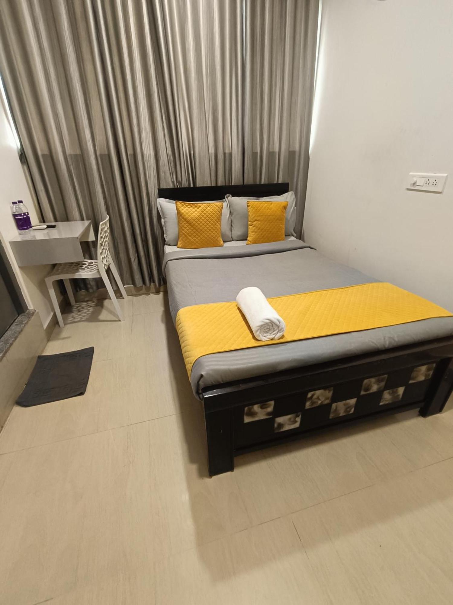 Yellow Bells Signature Hitec 3* Hyderabad
