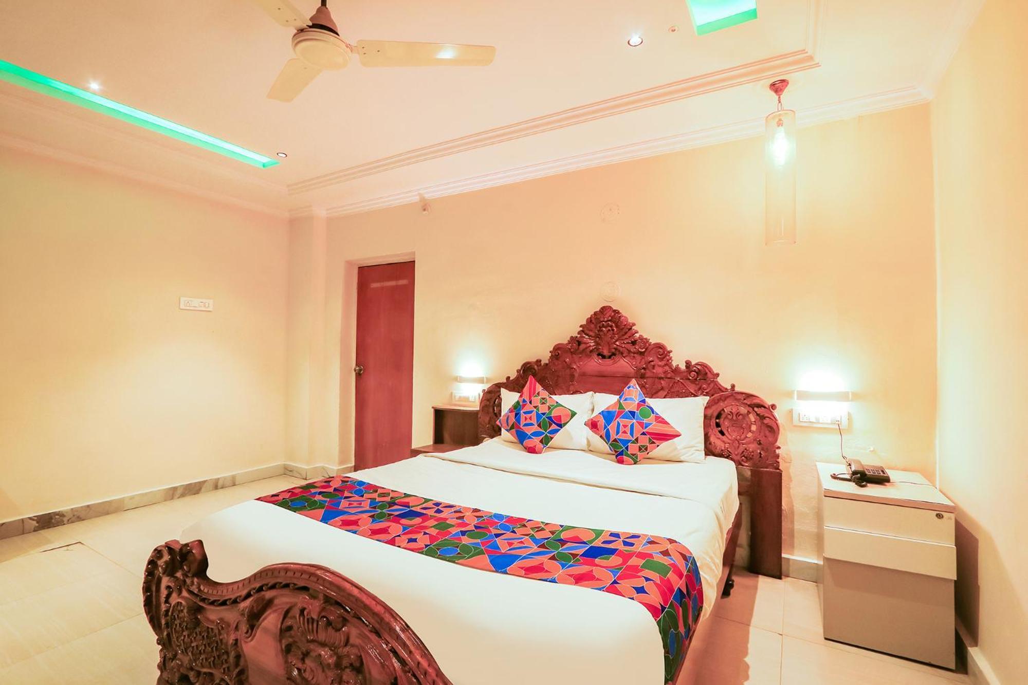 Fabhotel Maruthi Residency - Nr Metro Station Lakdikapul Hyderabad