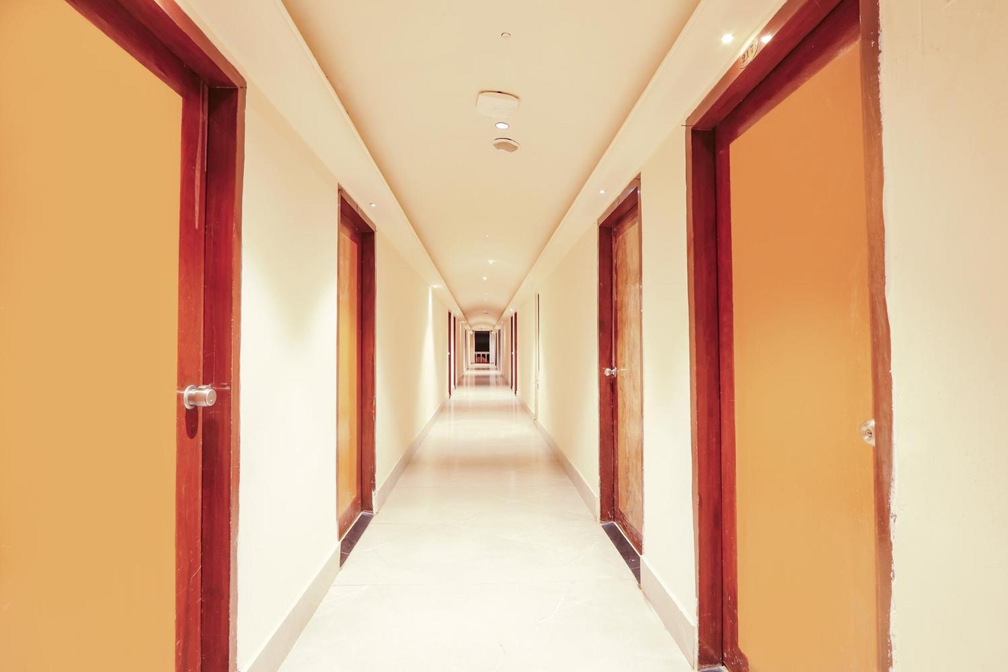 Fabhotel Maruthi Residency - Nr Metro Station Lakdikapul 3*