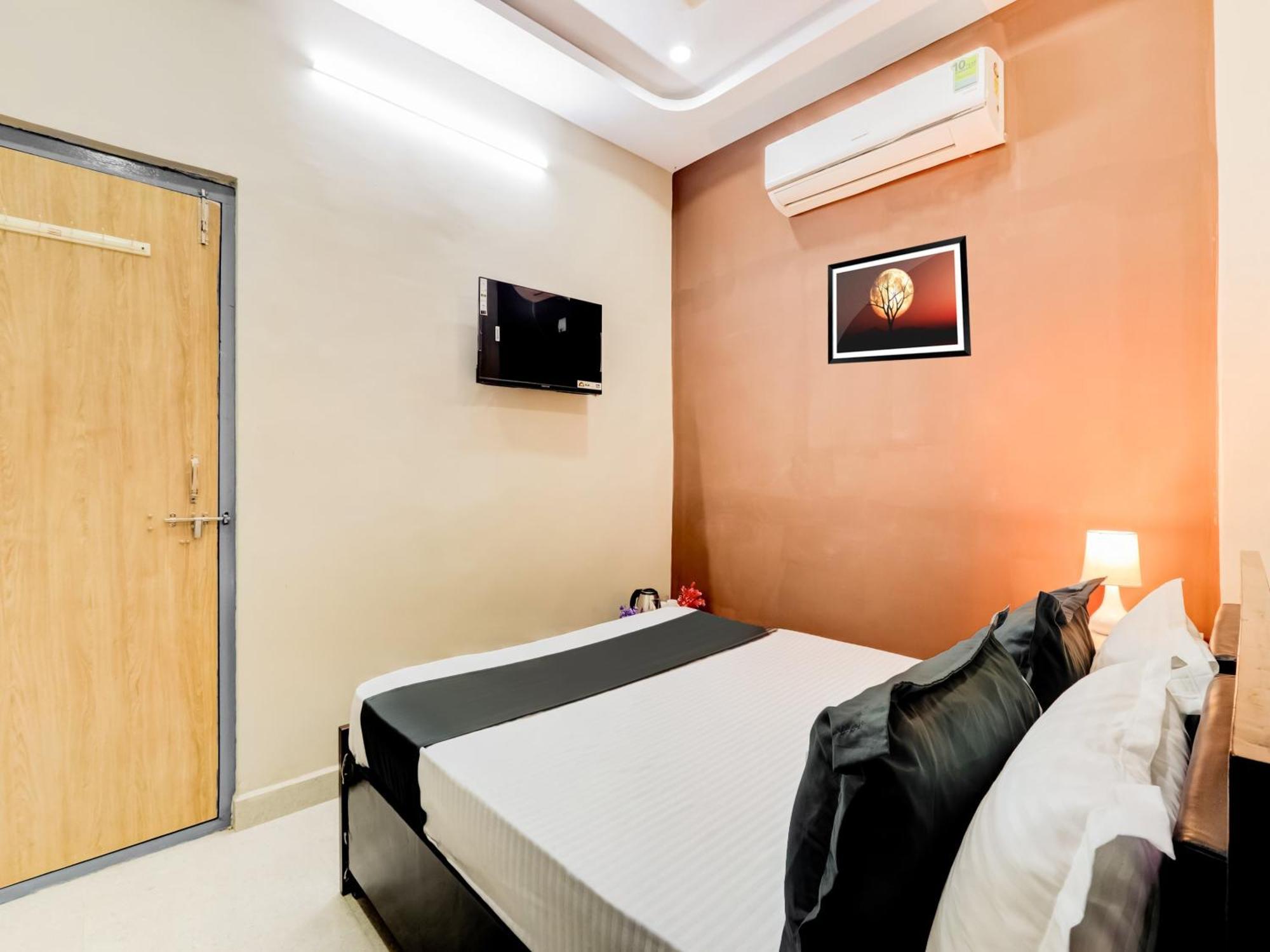 Hotel Super O Orr Residency 4*