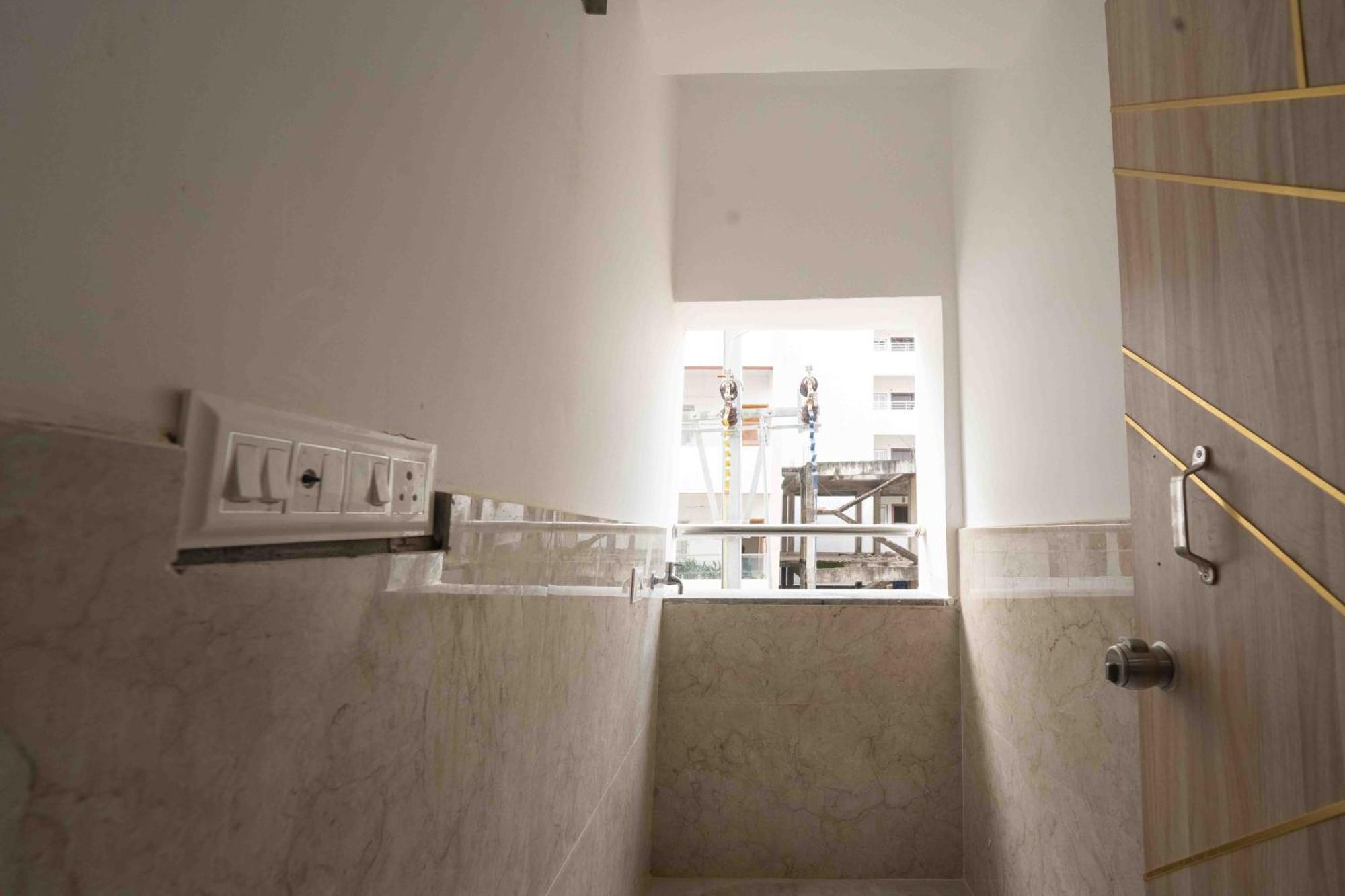 Singam Luxury Short 1rk Apartment Hyderabad