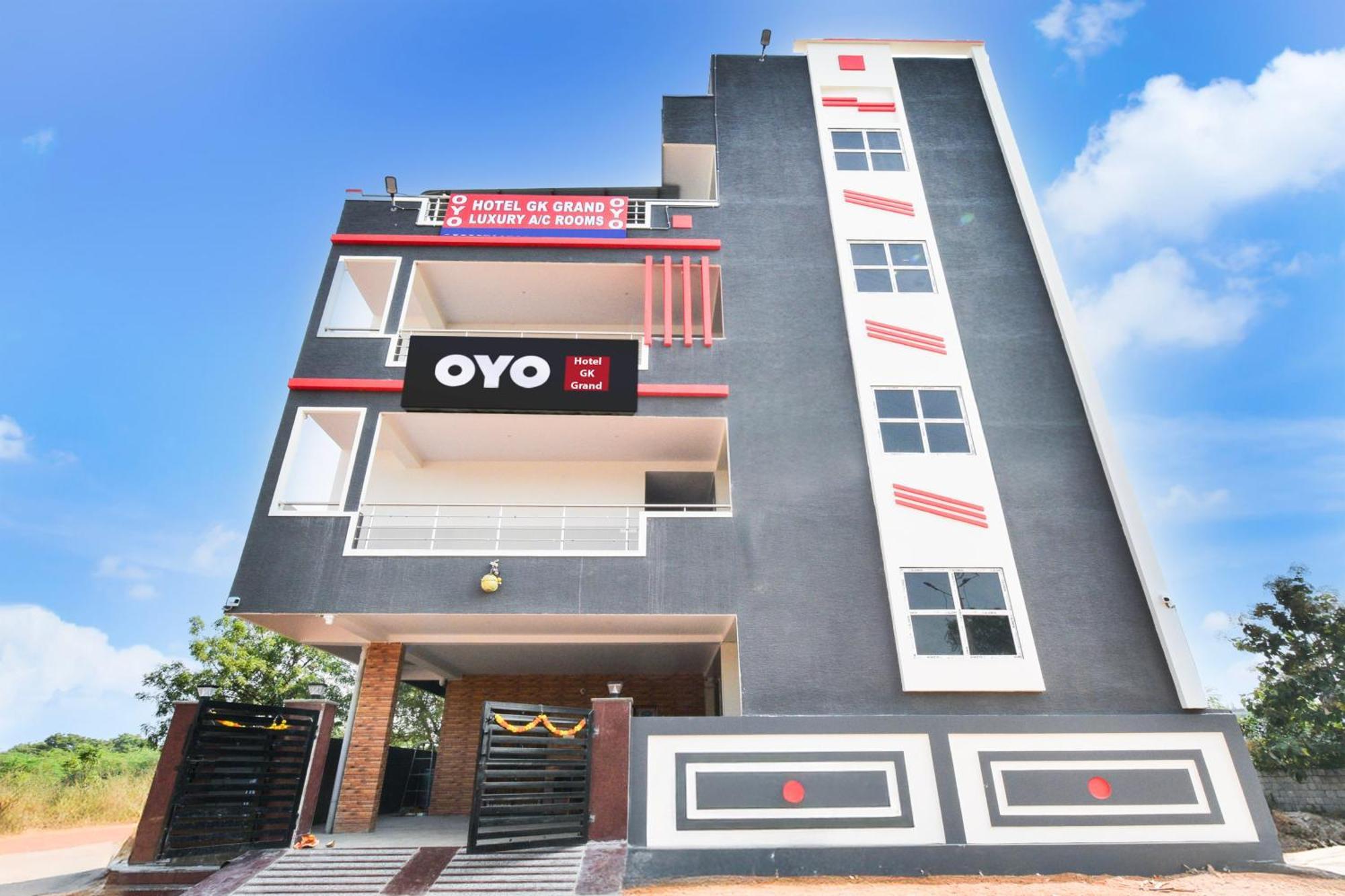 Hotel O Gk Grand 3*