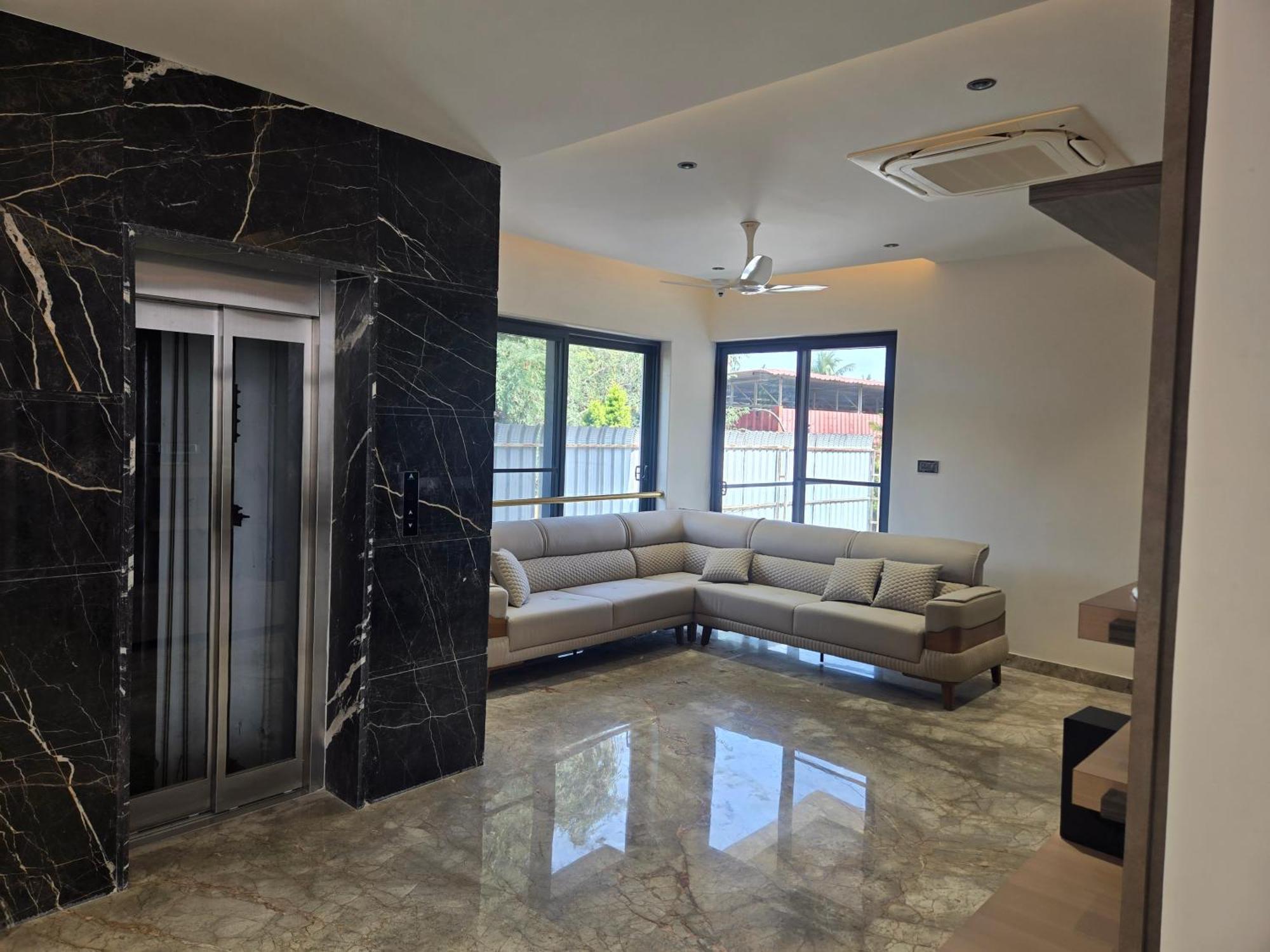 Villa Satish *