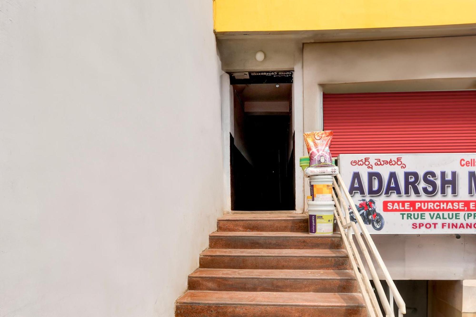 Spot On Aaraadhya Residency 2*
