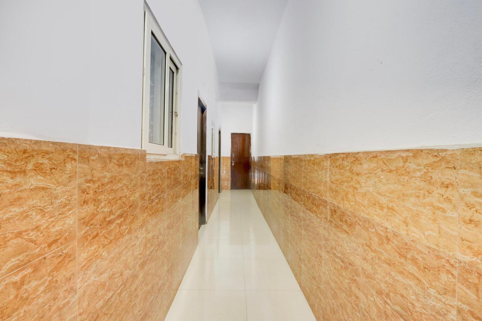 Spot On Aaraadhya Residency Hotel Hyderabad