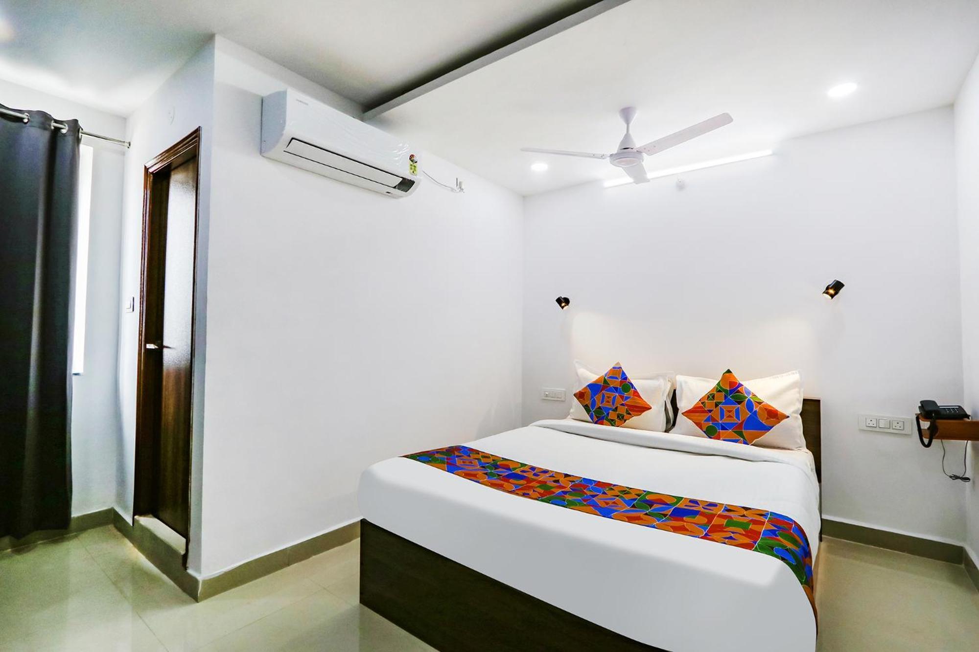Fabhotel Vks - Nr Umcc Shahpur, Jeedimetla 2* Hyderabad