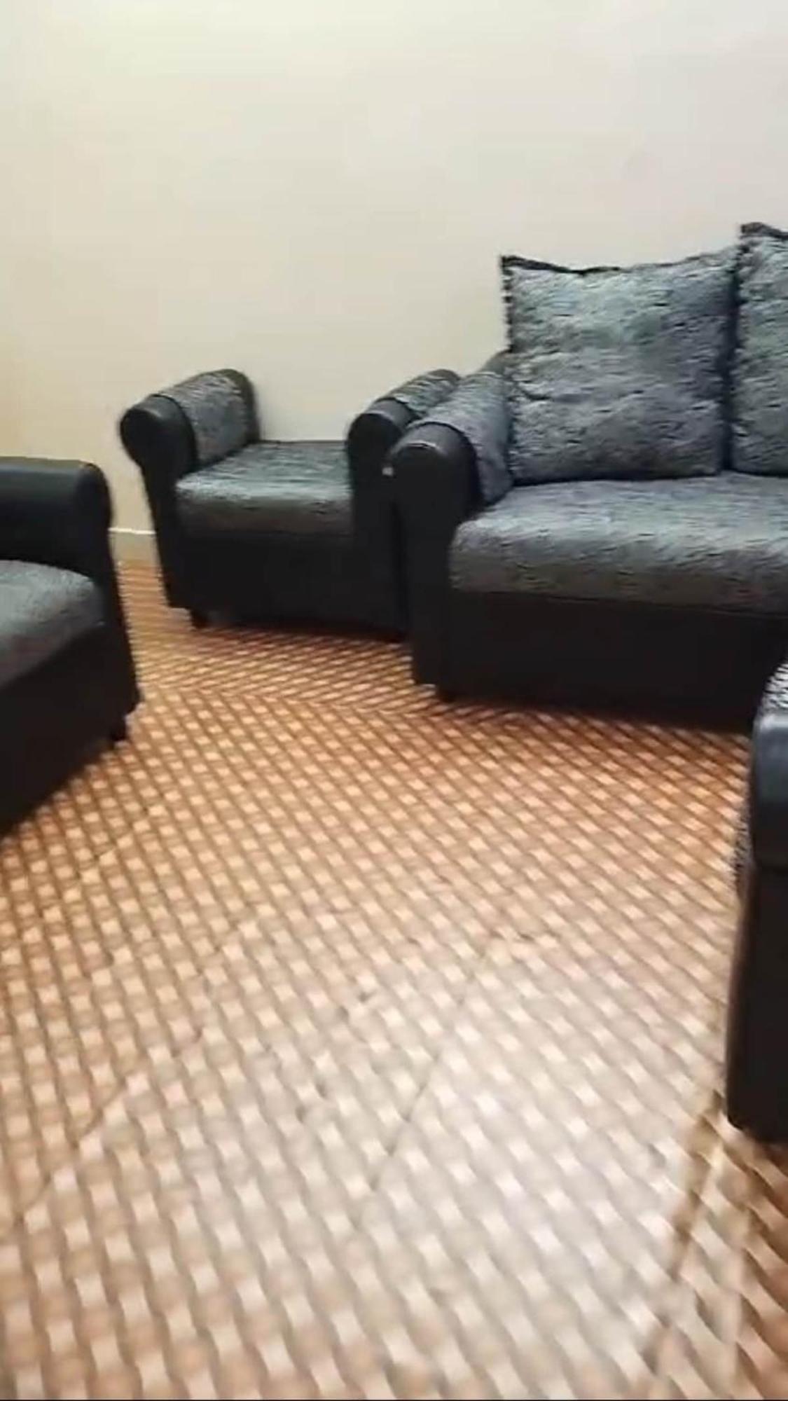 Apartment Spacious 3bhk & Modern Amenities