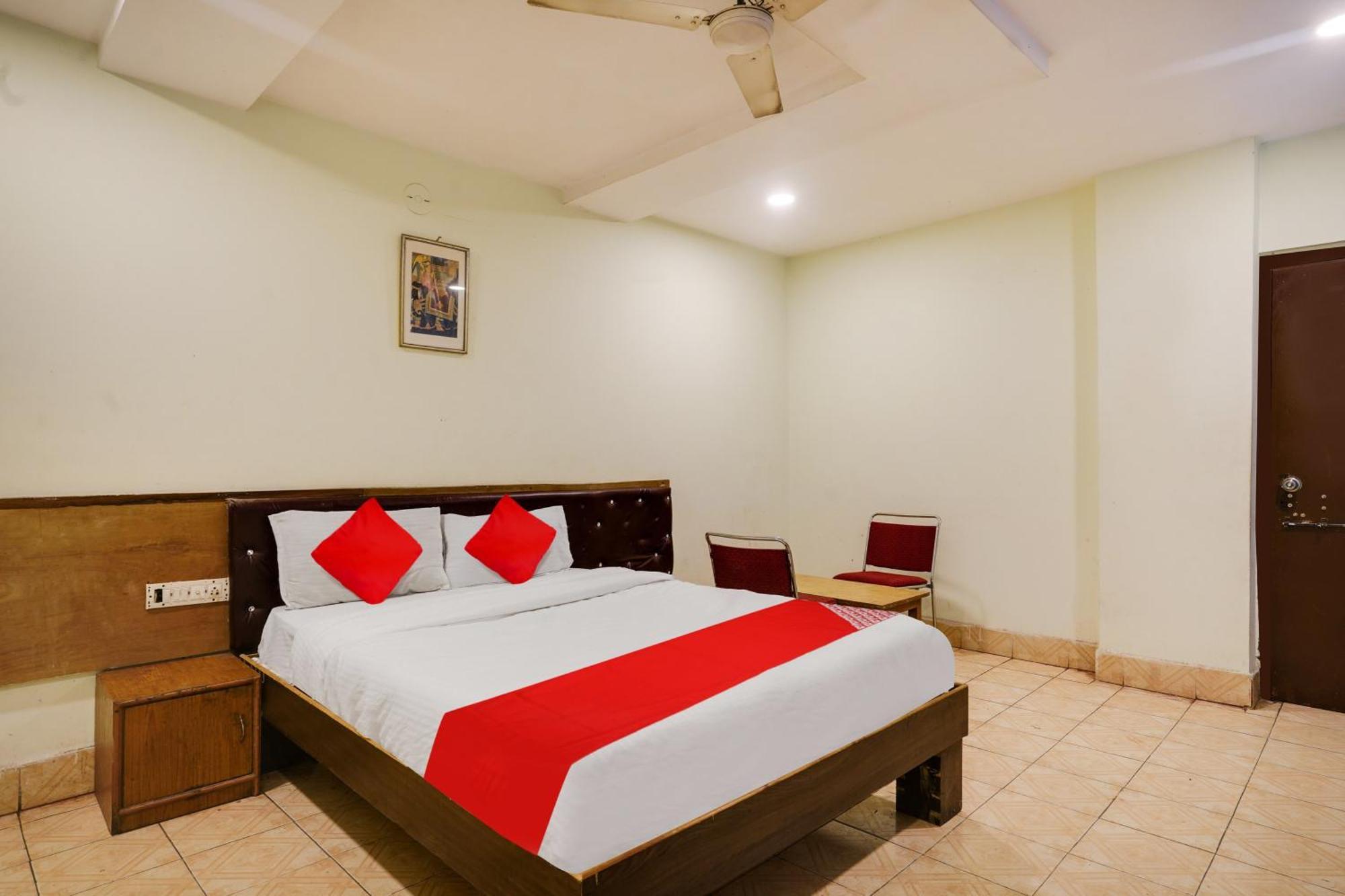 O Sree Simran Palace Hotel