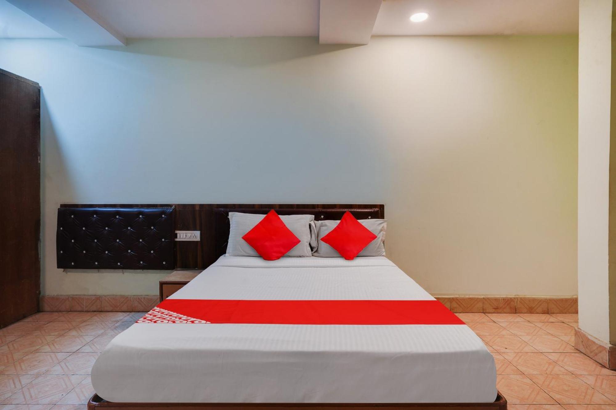 Hotel O Sree Simran Palace 3*