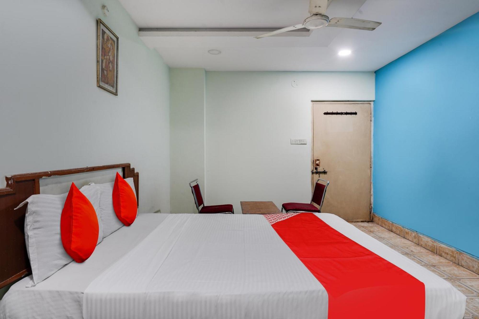 O Sree Simran Palace Hotel