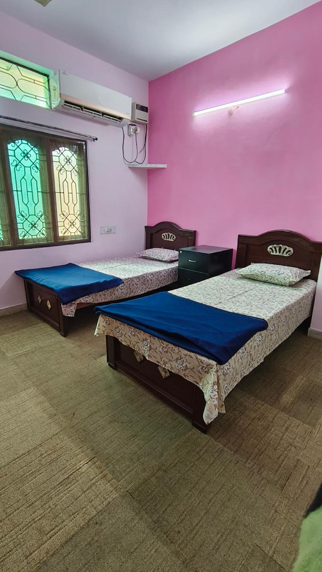 Apartment Zoha *