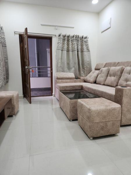 Modern New 2 Bhk In Kondapur Near Gachibowli Apartment *