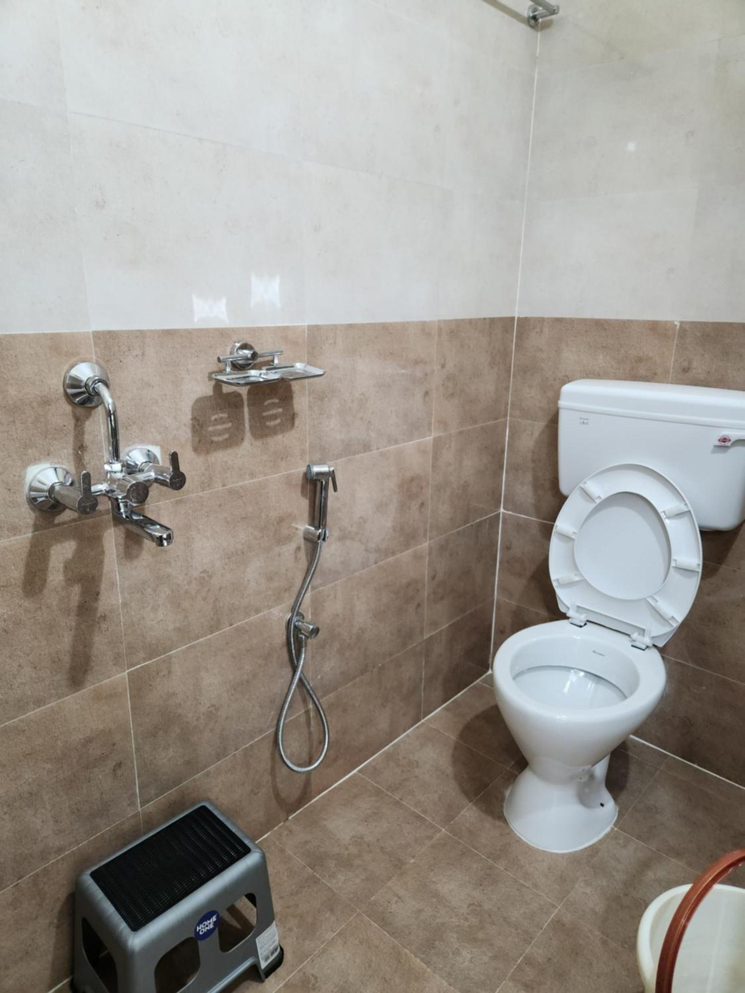 Apartment Modern New 2 Bhk In Kondapur Near Gachibowli