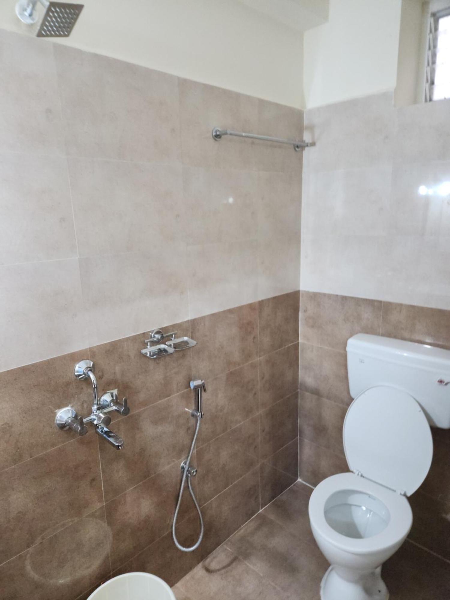 Apartment Modern New 2 Bhk In Kondapur Near Gachibowli Hyderabad