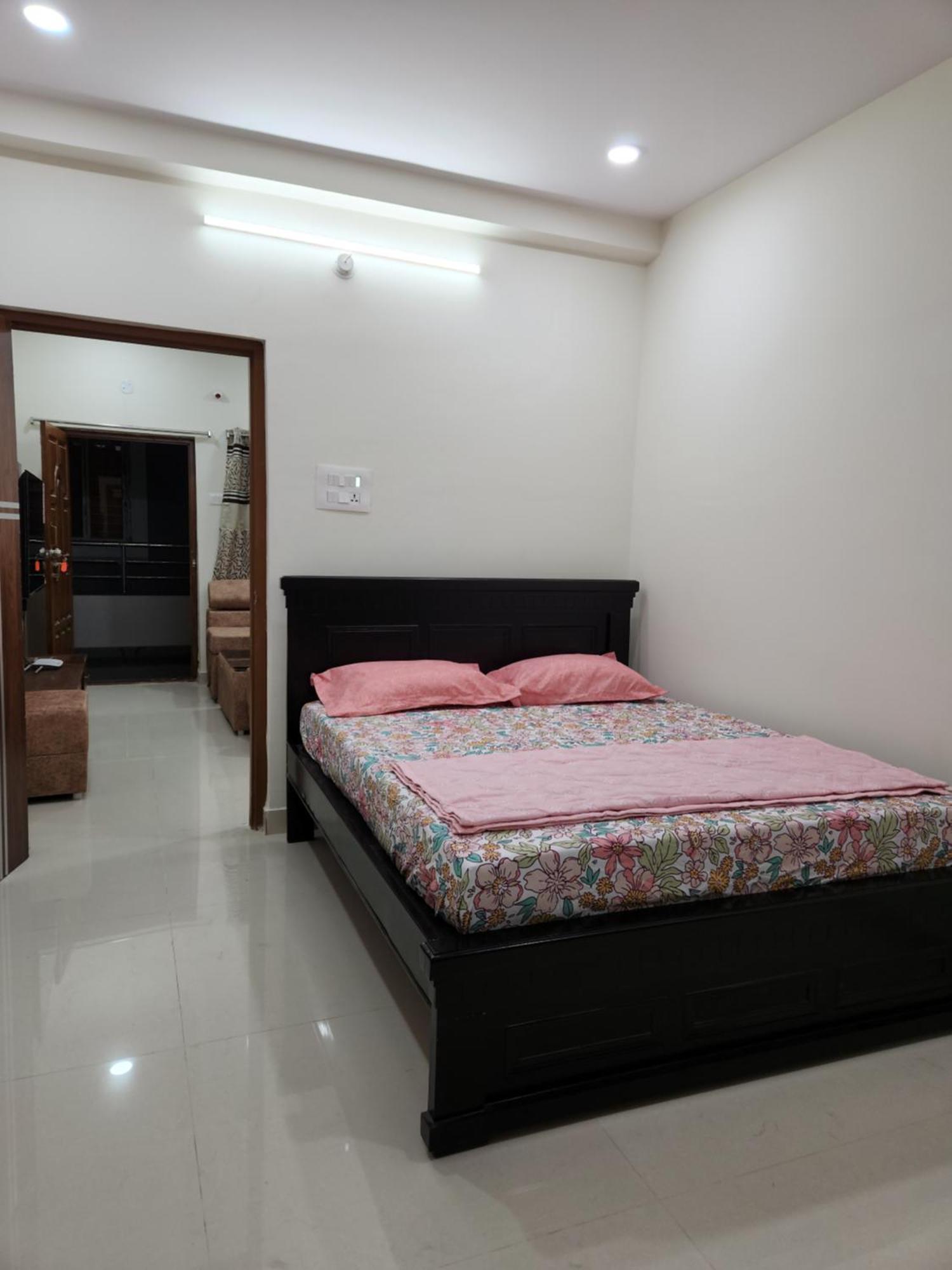 Apartment Modern New 2 Bhk In Kondapur Near Gachibowli Hyderabad