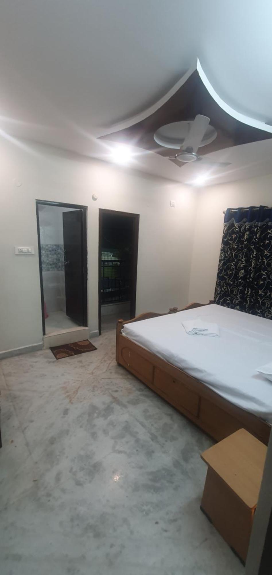 Spacious And Comfortable 3bhk No-ac For Travellers Hyderabad