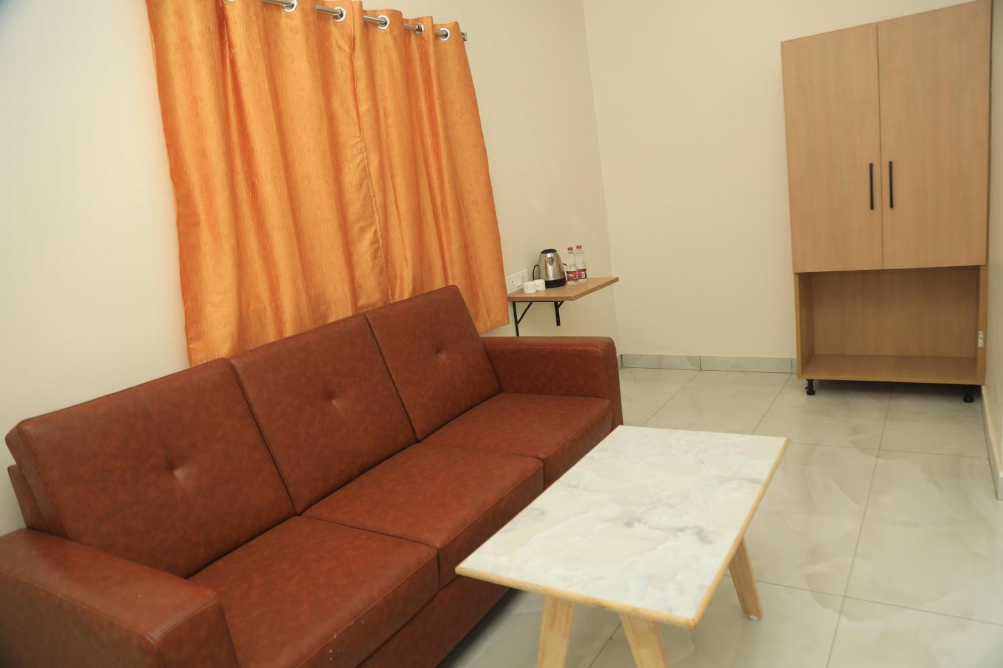 Hotel Fabhotel Lexus Grand 3*