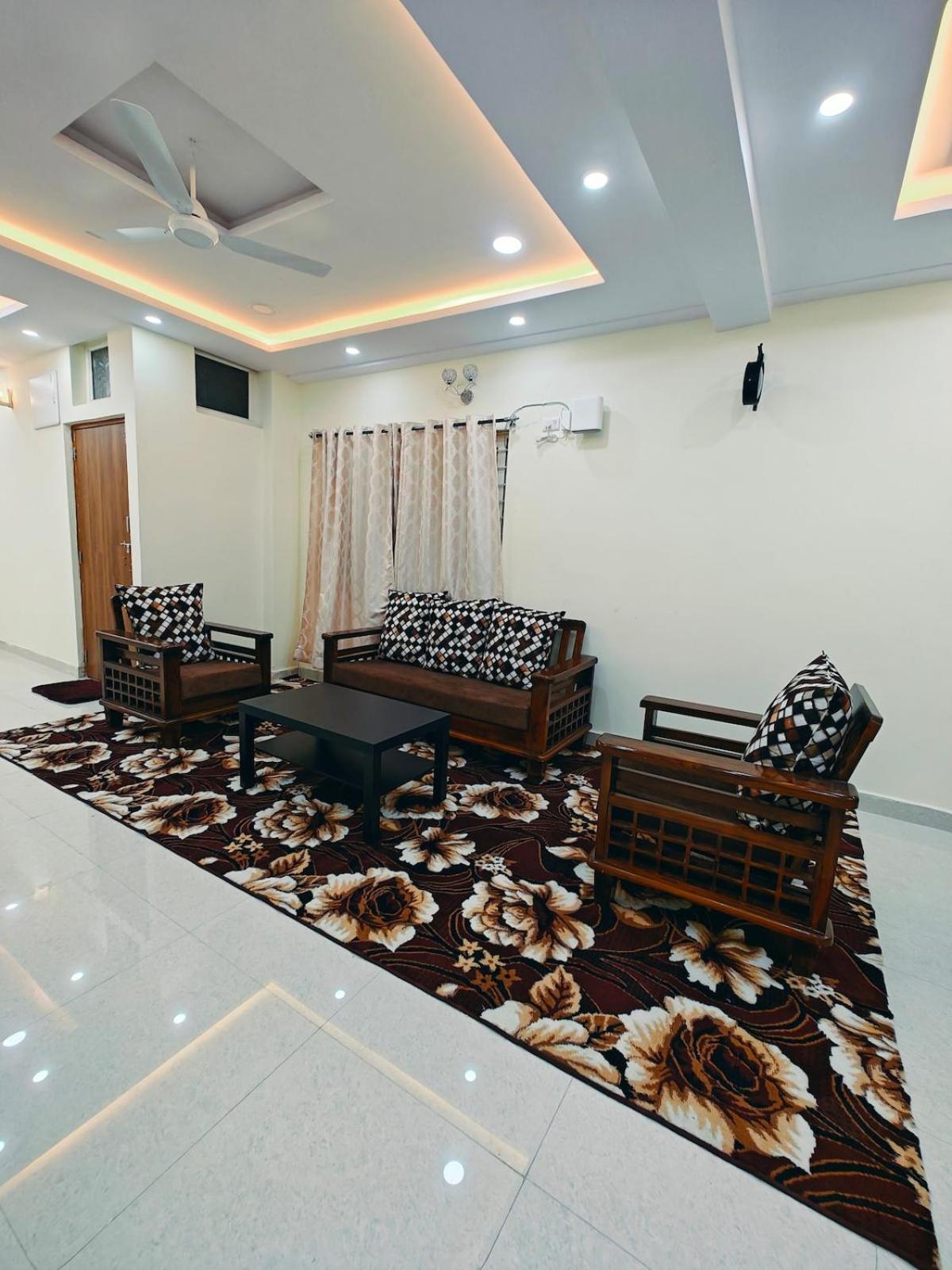 Harmony 3br Mehdipatnam By Homeyhuts *