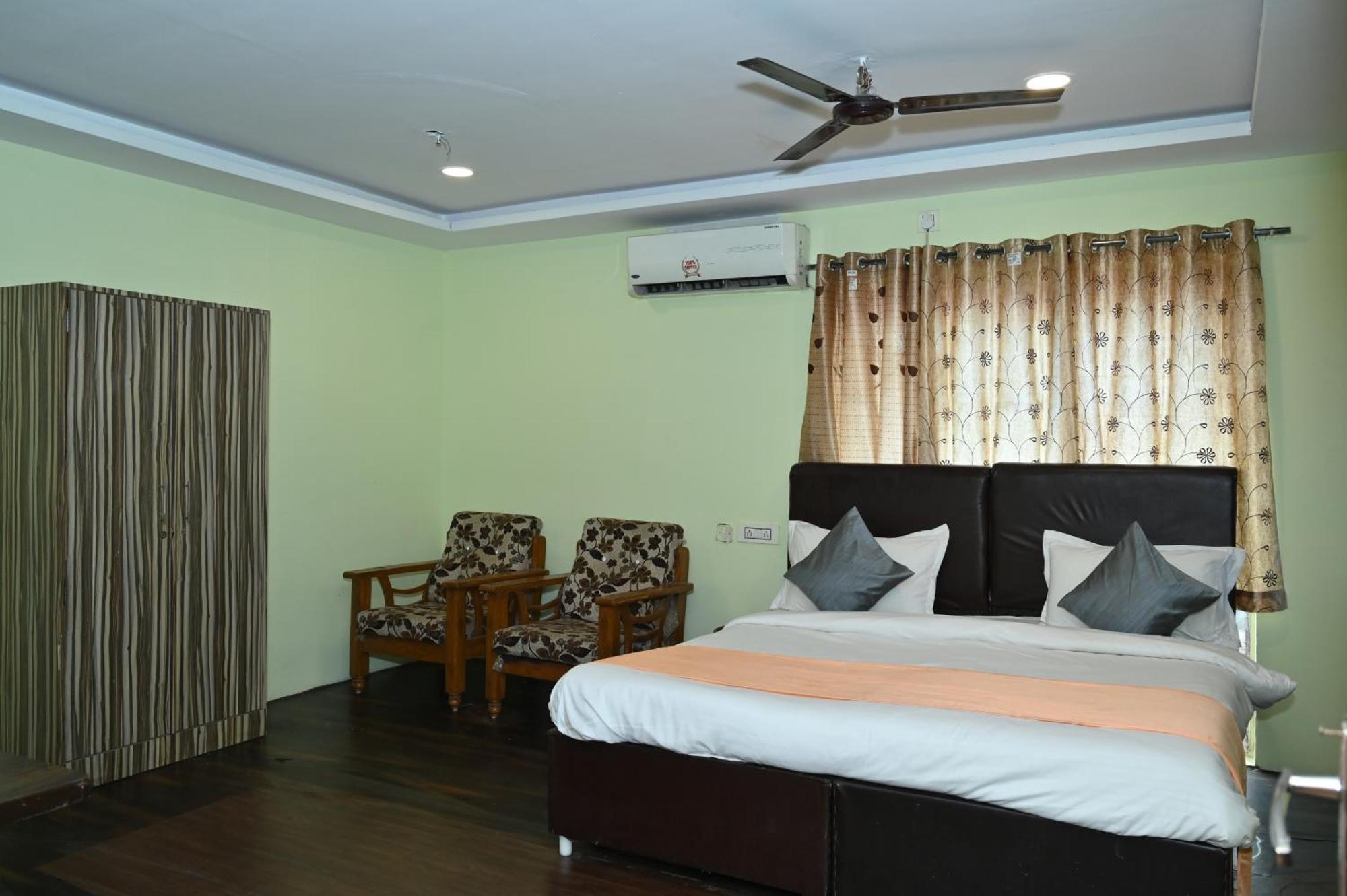 Ankitha Grand 2*