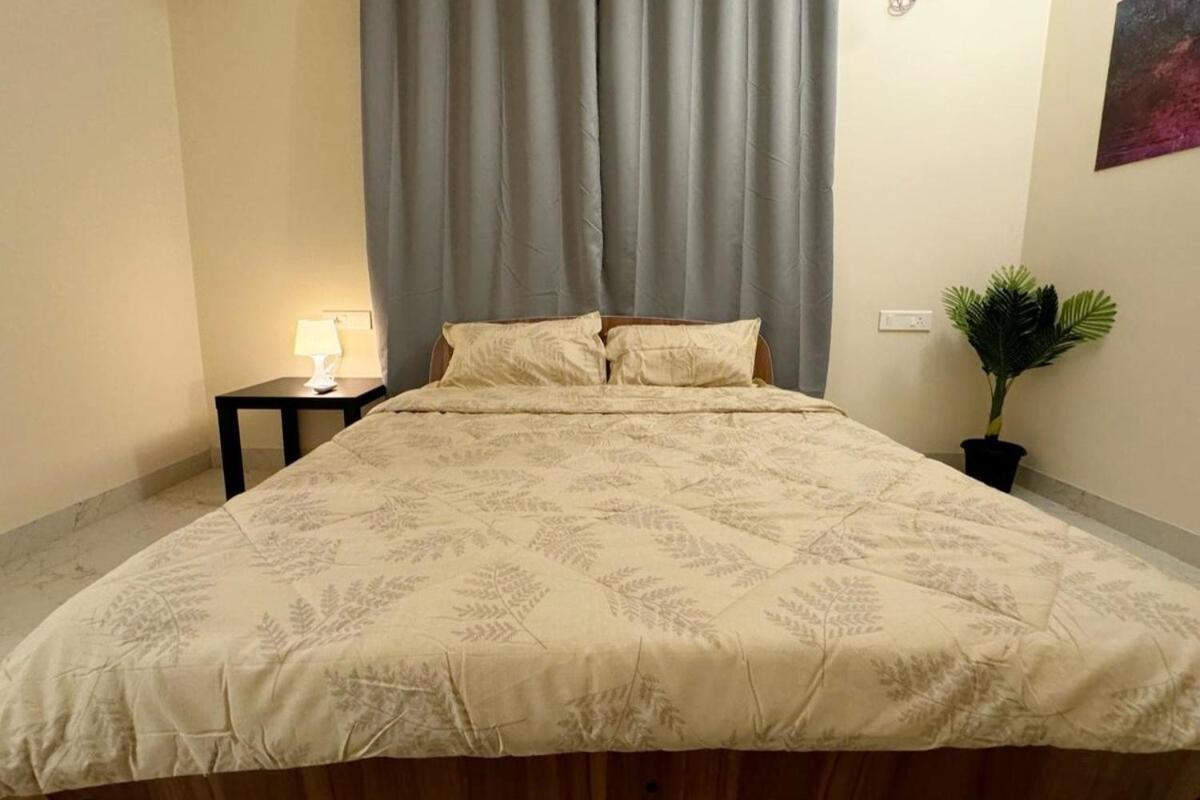 Apartment Evara Tranquil 3bhk Retreat Near Hitec *