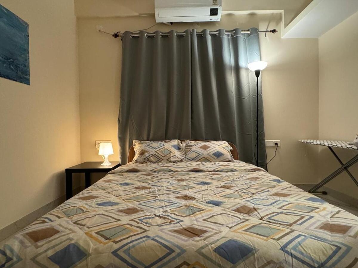Evara Tranquil 3bhk Retreat Near Hitec Apartment