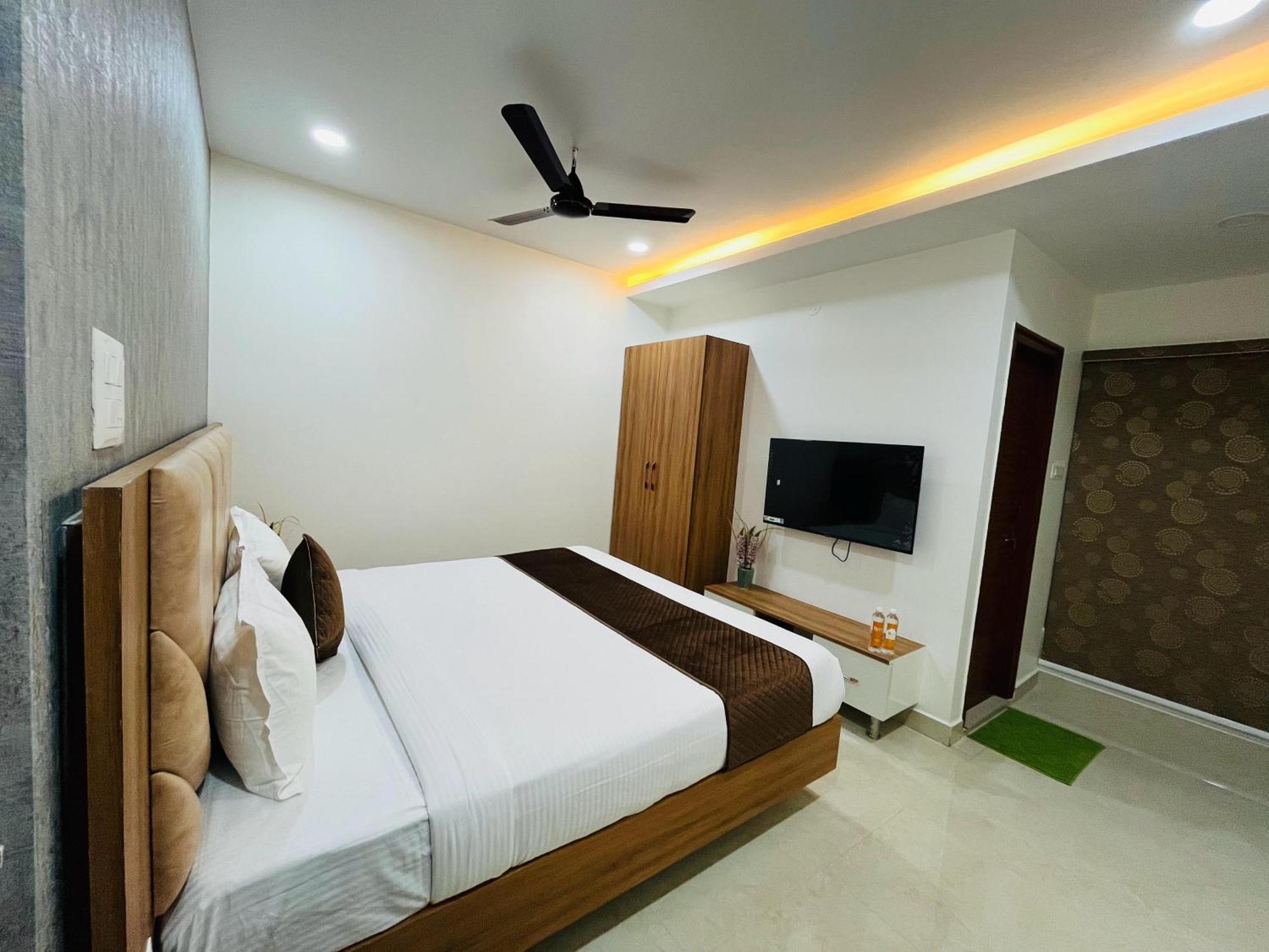 Viola 3* Hyderabad