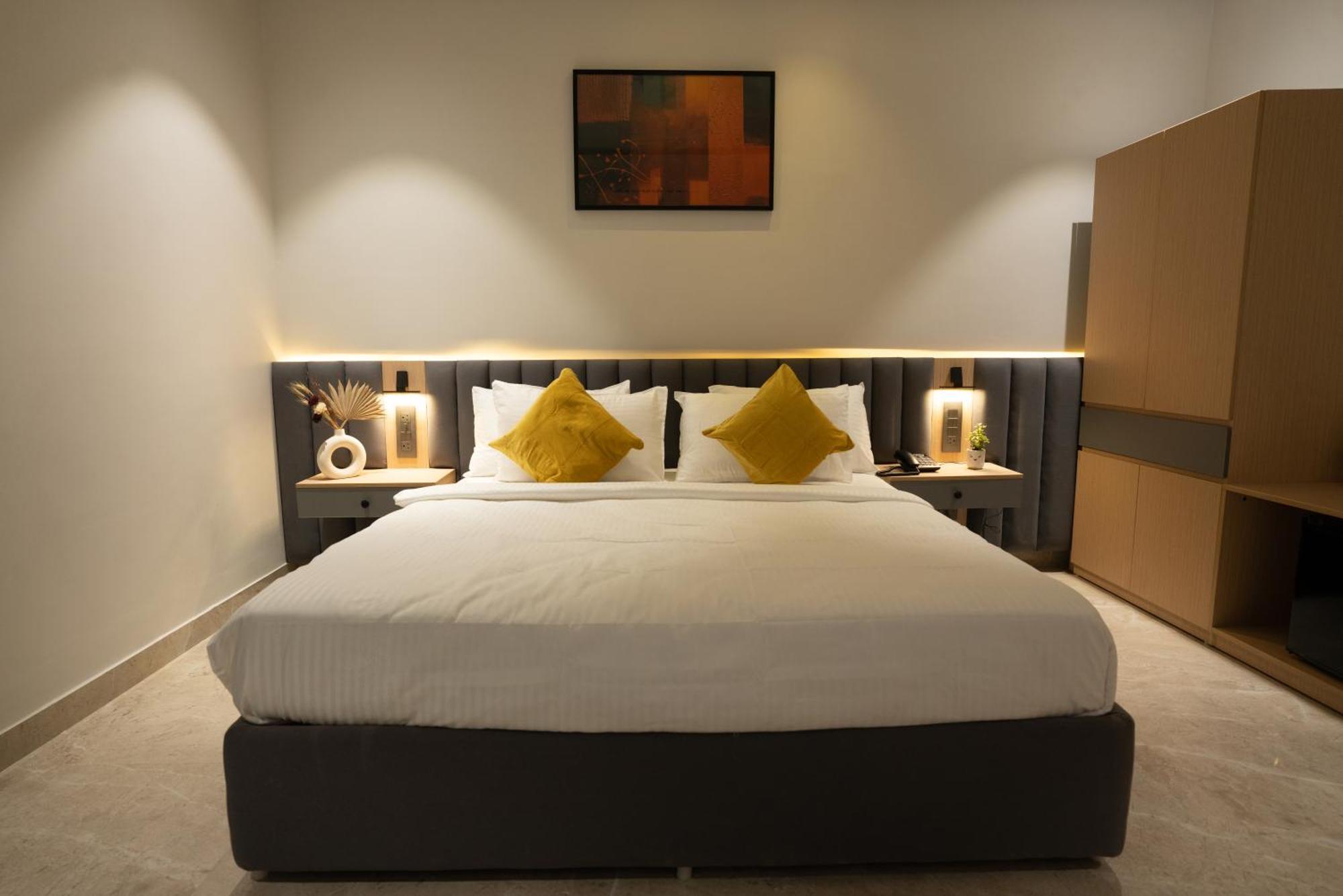 Kyzen Hi Tech Hotel Hyderabad