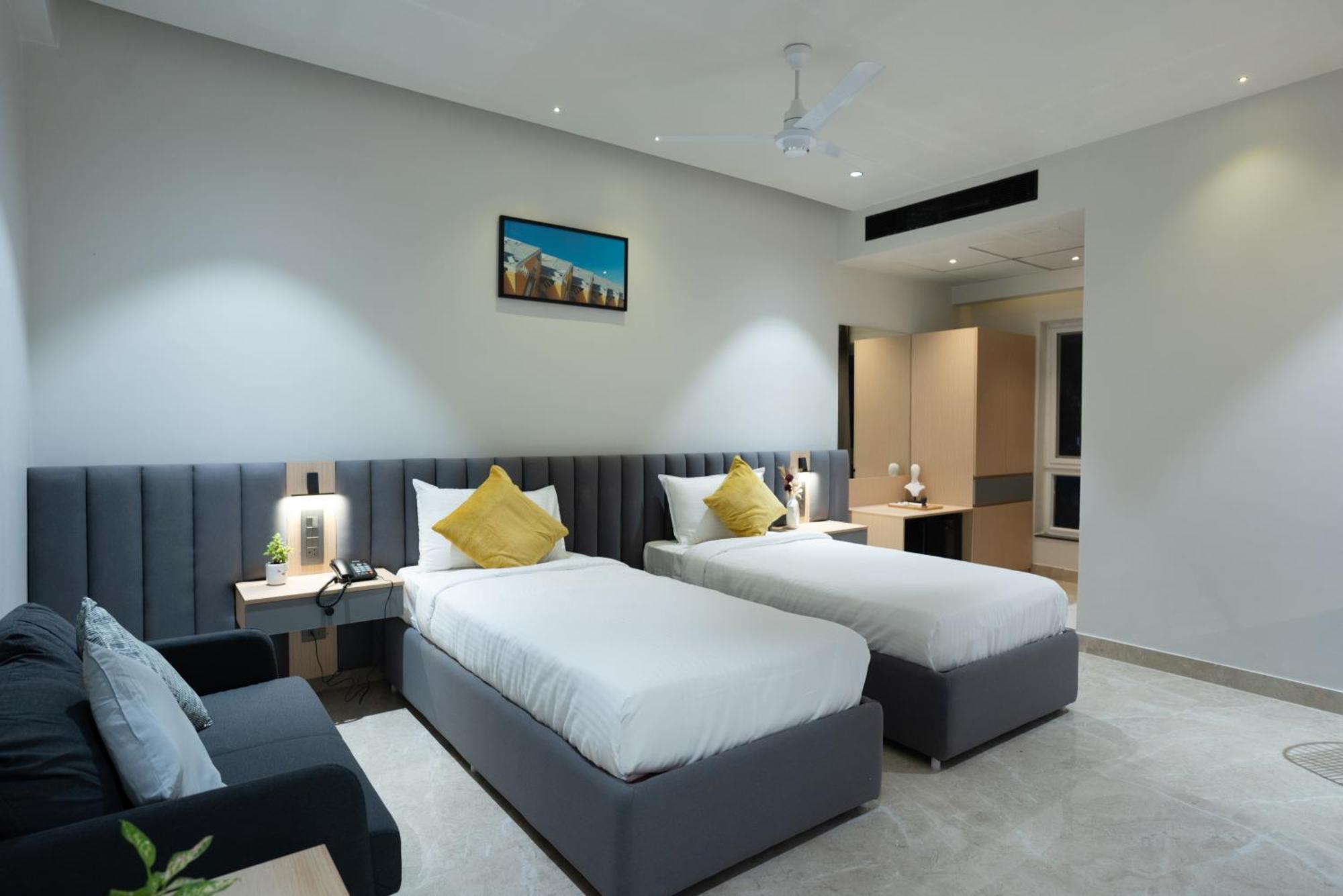 Kyzen Hi Tech Hotel