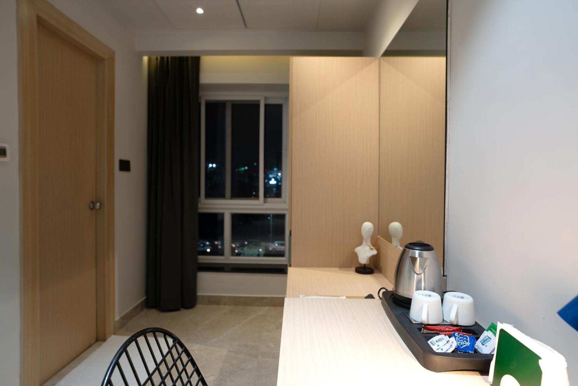 Hotel Kyzen Hi Tech Hyderabad