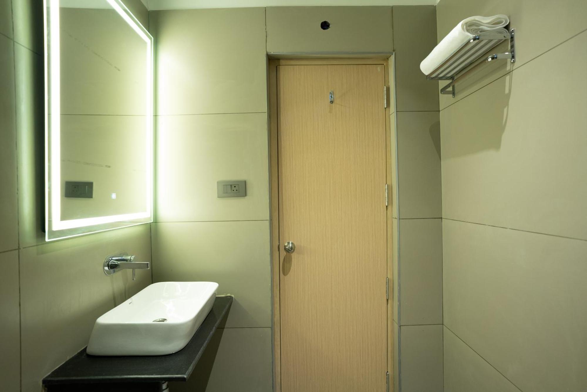 Hotel Kyzen Hi Tech 3*