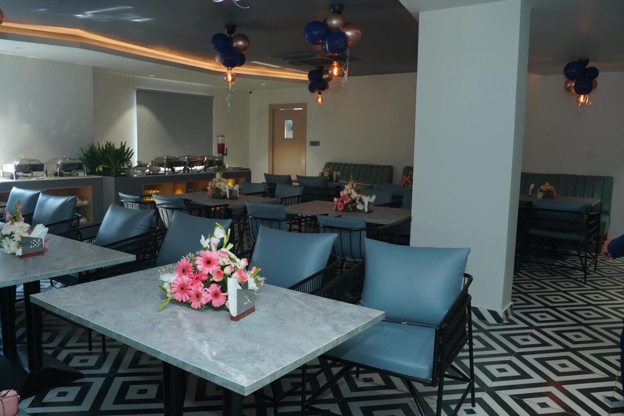 Kyzen Hi Tech Hotel